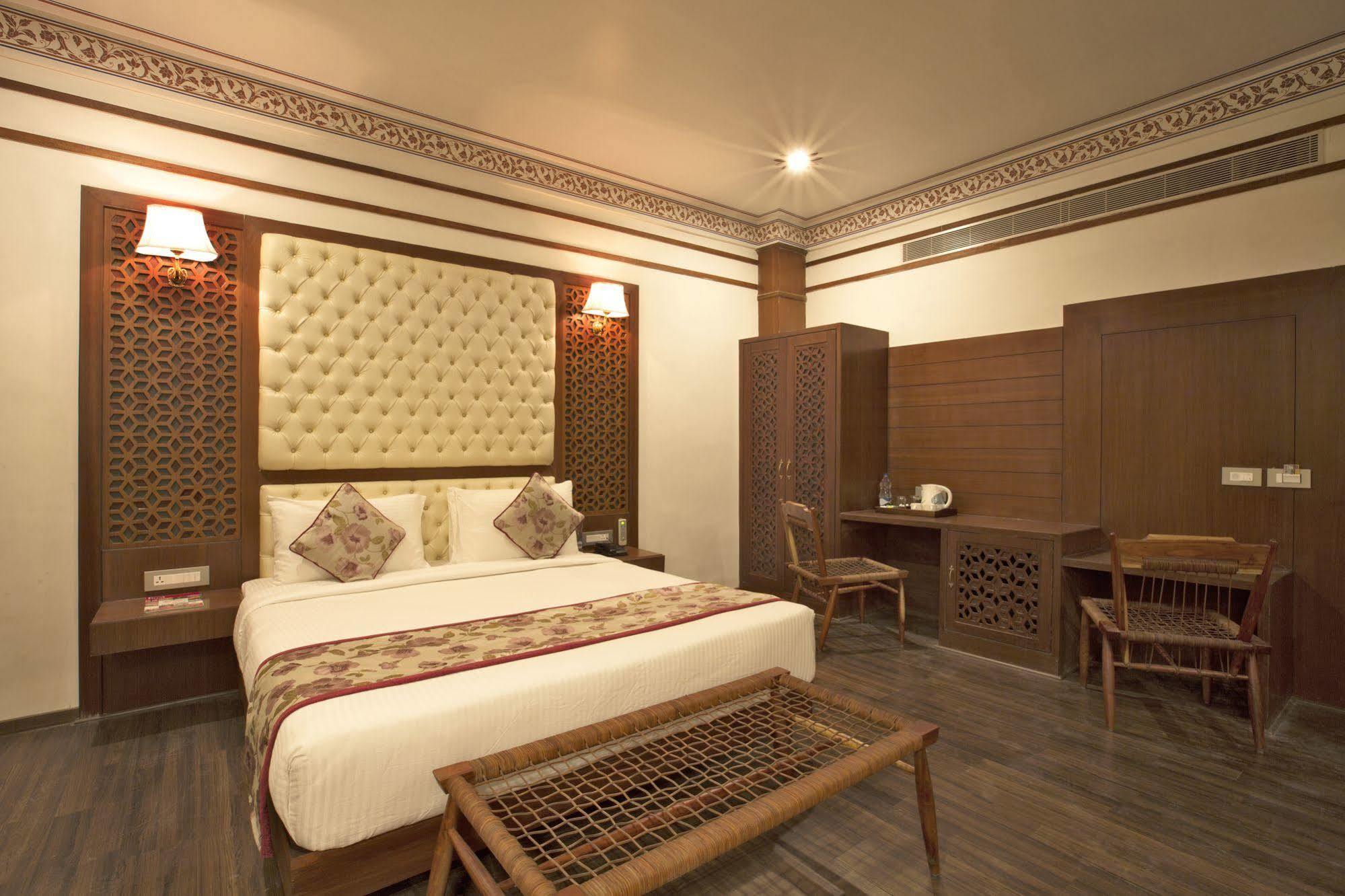 סוואי מדופור Regenta Resort Vanya Mahal Ranthambore מראה חיצוני תמונה