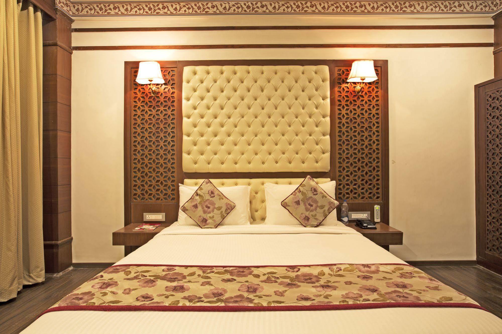 סוואי מדופור Regenta Resort Vanya Mahal Ranthambore מראה חיצוני תמונה